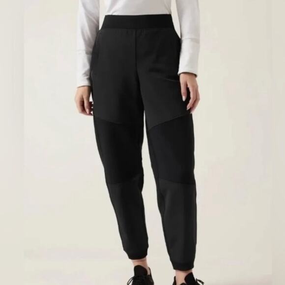 NWT Athleta Get Set Black Loose Fit Jogger Pull On Pants M - Picture 1 of 7